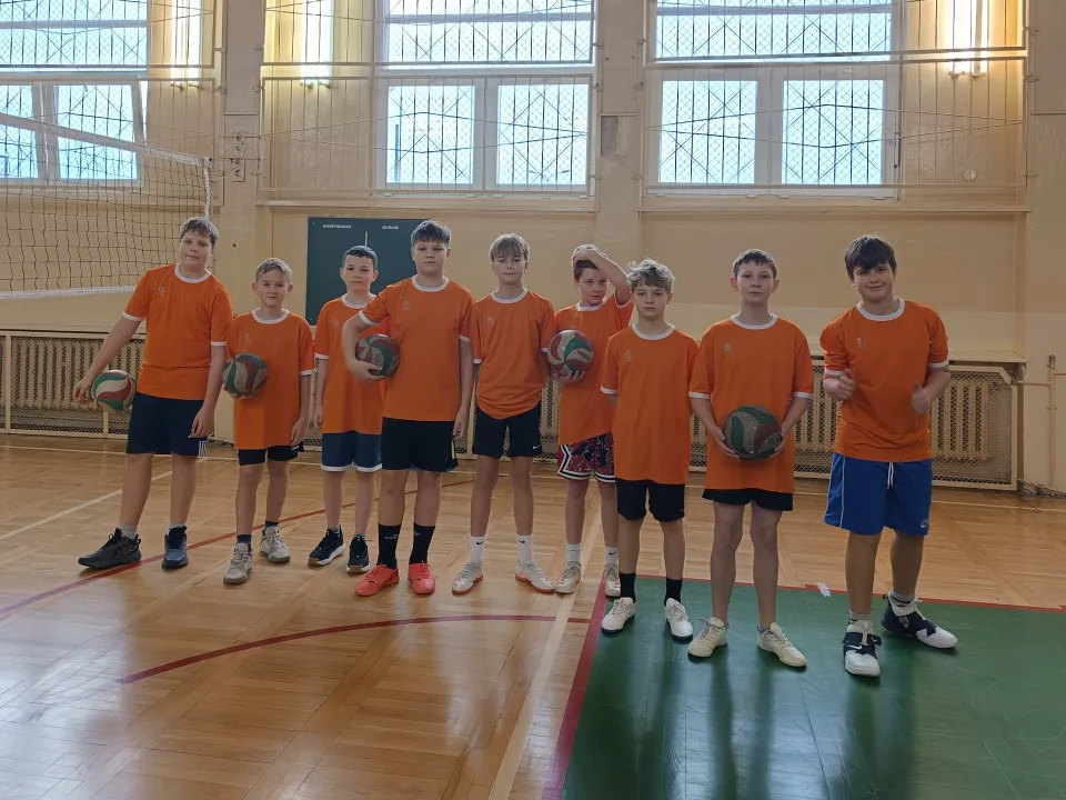 Mini Siatkówka Chłopców klas 6 — zdjęcie 1