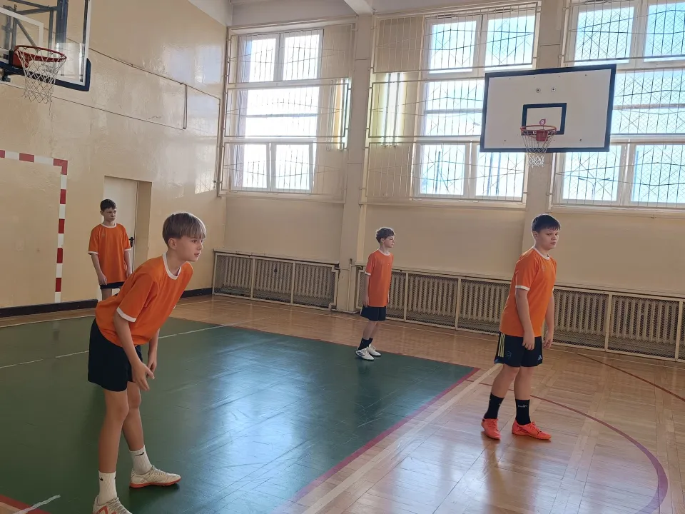 Mini Siatkówka Chłopców klas 6 — zdjęcie 7