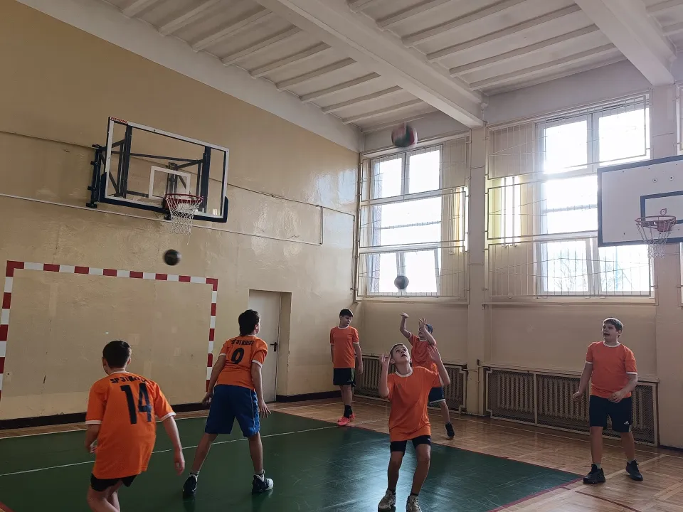 Mini Siatkówka Chłopców klas 6 — zdjęcie 8