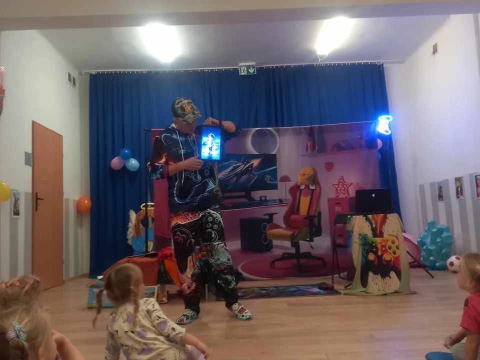TEATRZYK PT.: „CYBER EDEK” — zdjęcie 2