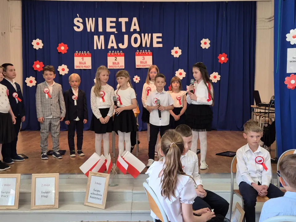Majowe świętowanie kl. 1-3 — zdjęcie 6