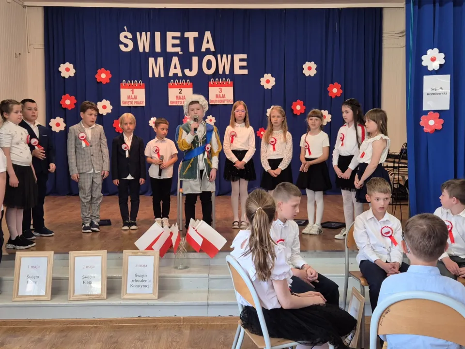 Majowe świętowanie kl. 1-3 — zdjęcie 8