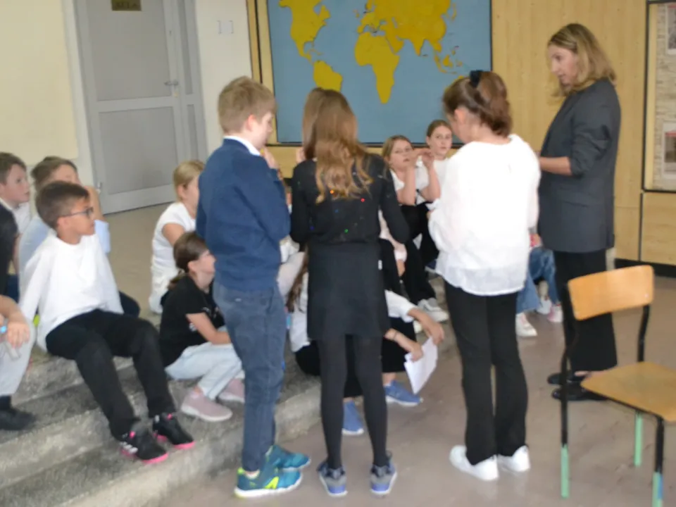 Majowe świętowanie kl. 4-8 — zdjęcie 13