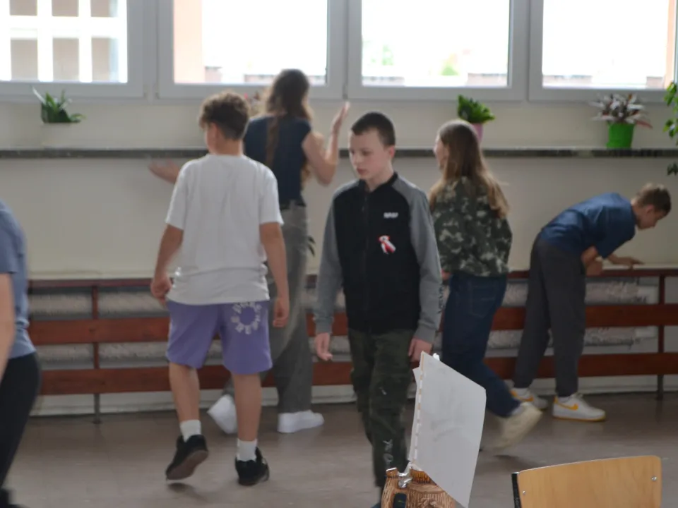 Majowe świętowanie kl. 4-8 — zdjęcie 36
