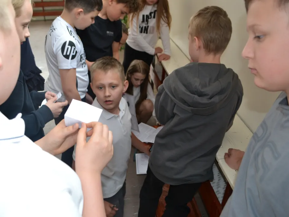 Majowe świętowanie kl. 4-8 — zdjęcie 86