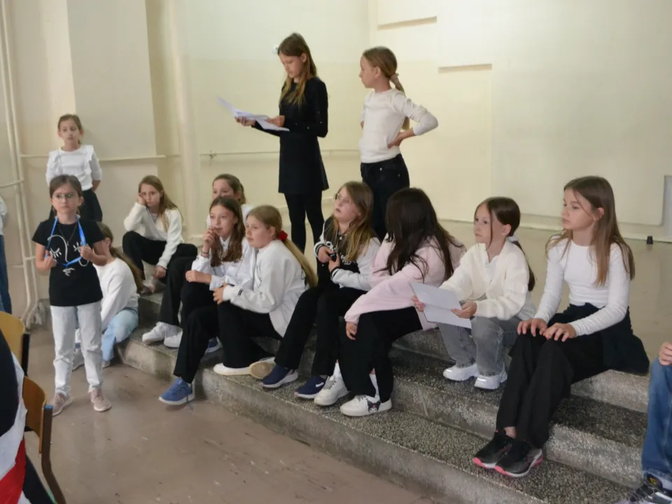 Majowe świętowanie kl. 4-8 — zdjęcie 90