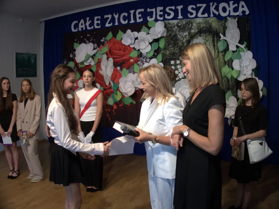 Zakończenie roku szkolnego 2024/2025 klas ósmych — zdjęcie 7