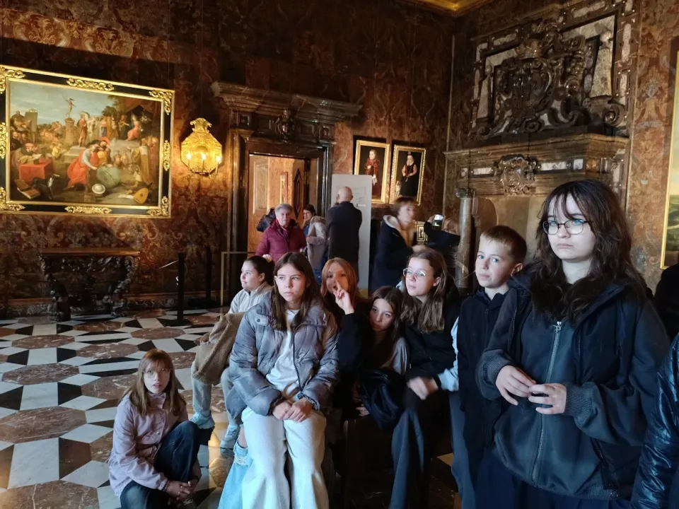 Śladami historii – wycieczka klas 6a i 6c na Wawel — zdjęcie 2