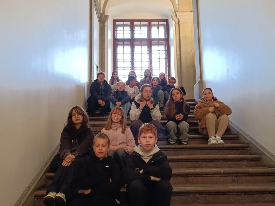 Śladami historii – wycieczka klas 6a i 6c na Wawel — zdjęcie 7