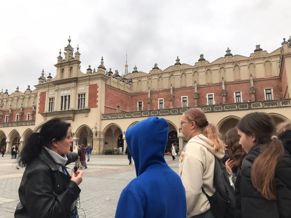 Śladami historii – wycieczka klas 6a i 6c na Wawel — zdjęcie 21