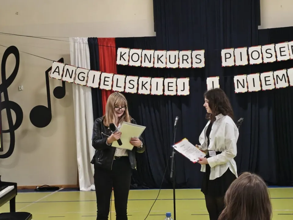 Międzyszkolny Konkur Piosenki w Języku Angielskim — zdjęcie 3