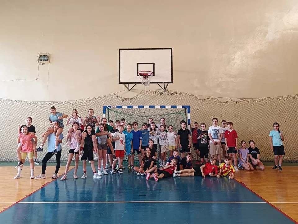 Sportowy Turniej Mikołajkowy — zdjęcie 1