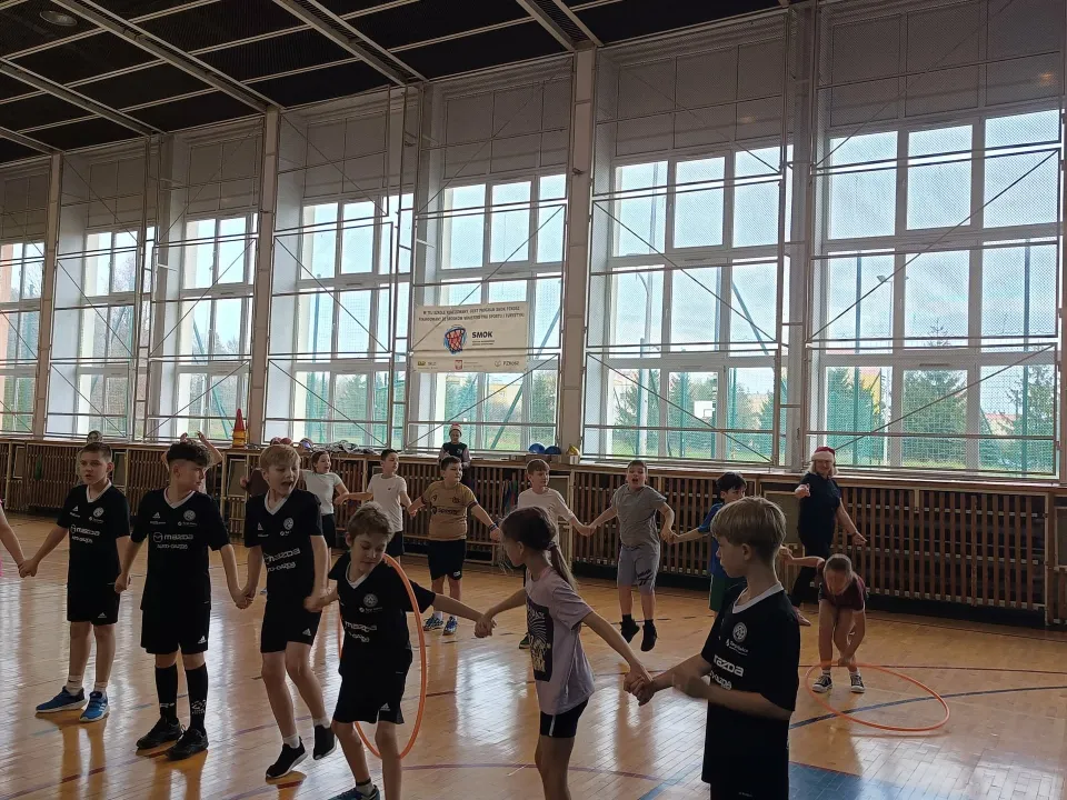 Sportowy Turniej Mikołajkowy — zdjęcie 13