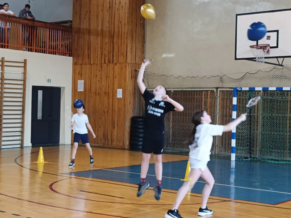 Sportowy Turniej Mikołajkowy — zdjęcie 18