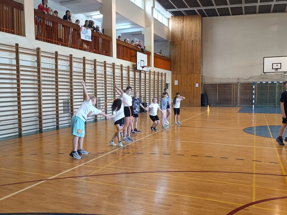 Sportowy Turniej Mikołajkowy — zdjęcie 21