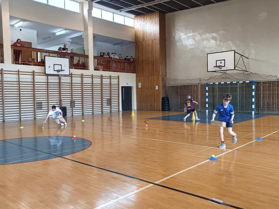 Sportowy Turniej Mikołajkowy — zdjęcie 24