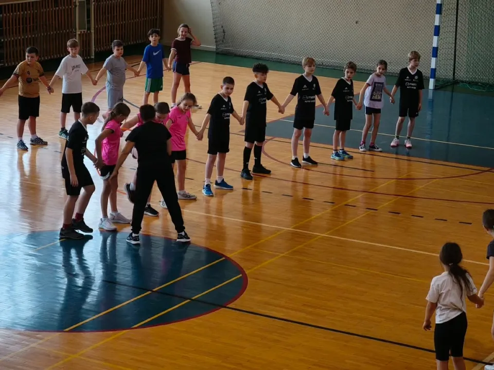 Sportowy Turniej Mikołajkowy — zdjęcie 33