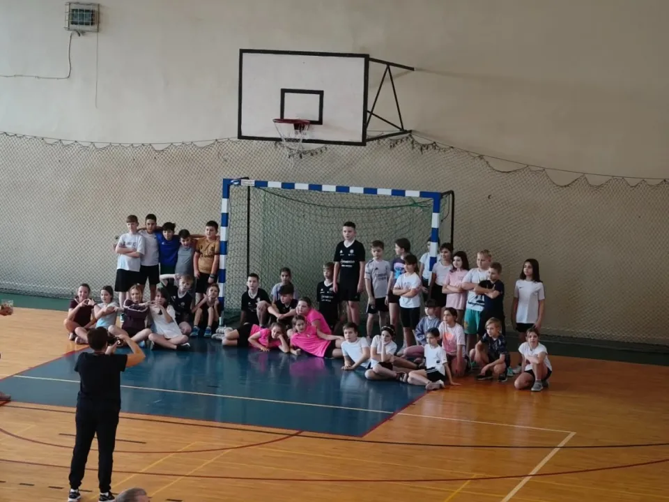 Sportowy Turniej Mikołajkowy — zdjęcie 35