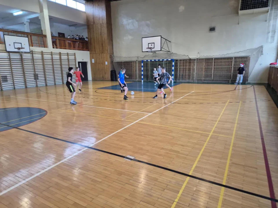 Sportowy Turniej Mikołajkowy — zdjęcie 36