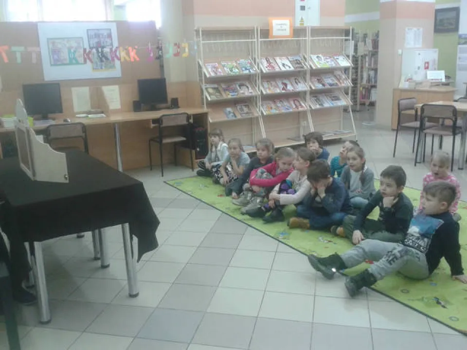 Biblioteka — zdjęcie 9