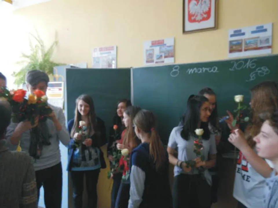 Dzień Kobiet w kl. 1a i 1b — zdjęcie 3