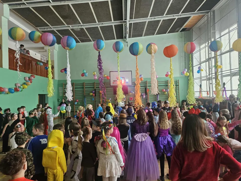 Bal Karnawałowy klas 1-3 — zdjęcie 1