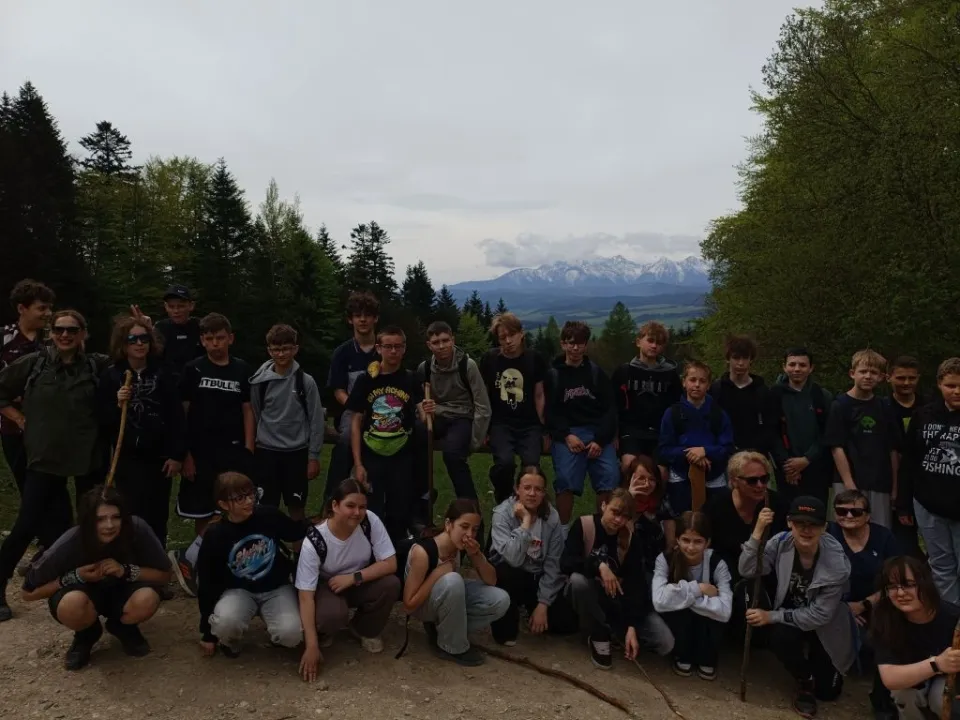 Trzy Korony, sto uśmiechów – Pieniny zdobyte przez klasy 6c i 7a!  — zdjęcie 13