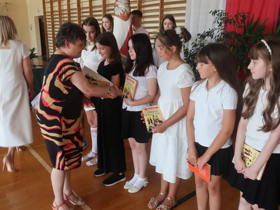 Zakończenie roku szkolnego klas IV-VII — zdjęcie 45