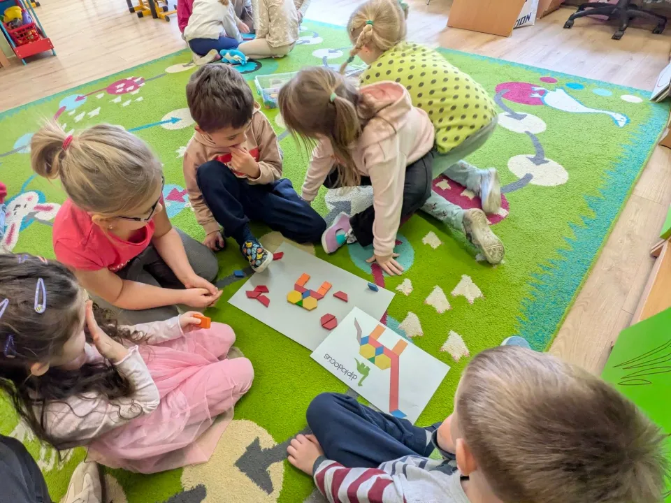 Dzień Dinozaura w grupie Biedronek  — zdjęcie 3