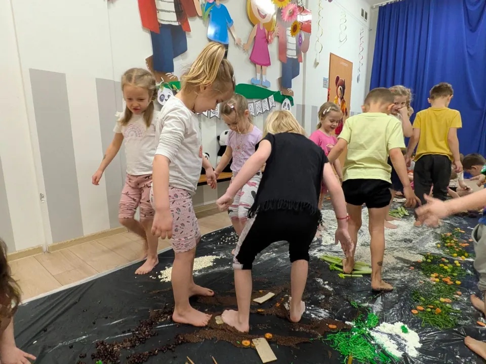 Dzień Pandy w grupie Biedronek  — zdjęcie 7