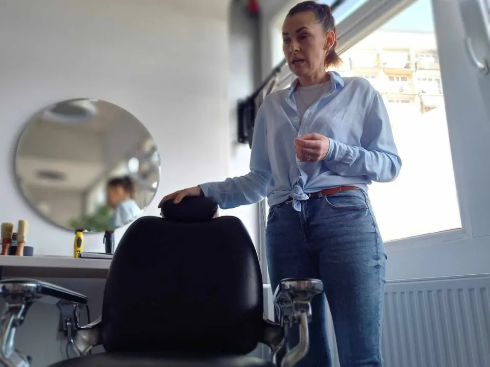 Delfiny poznają zawody, czyli wizyta w salonie barberskim — zdjęcie 6