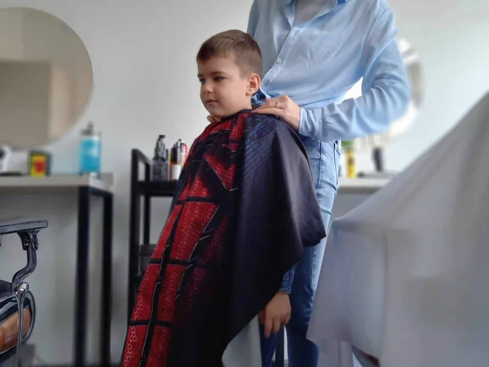 Delfiny poznają zawody, czyli wizyta w salonie barberskim — zdjęcie 8