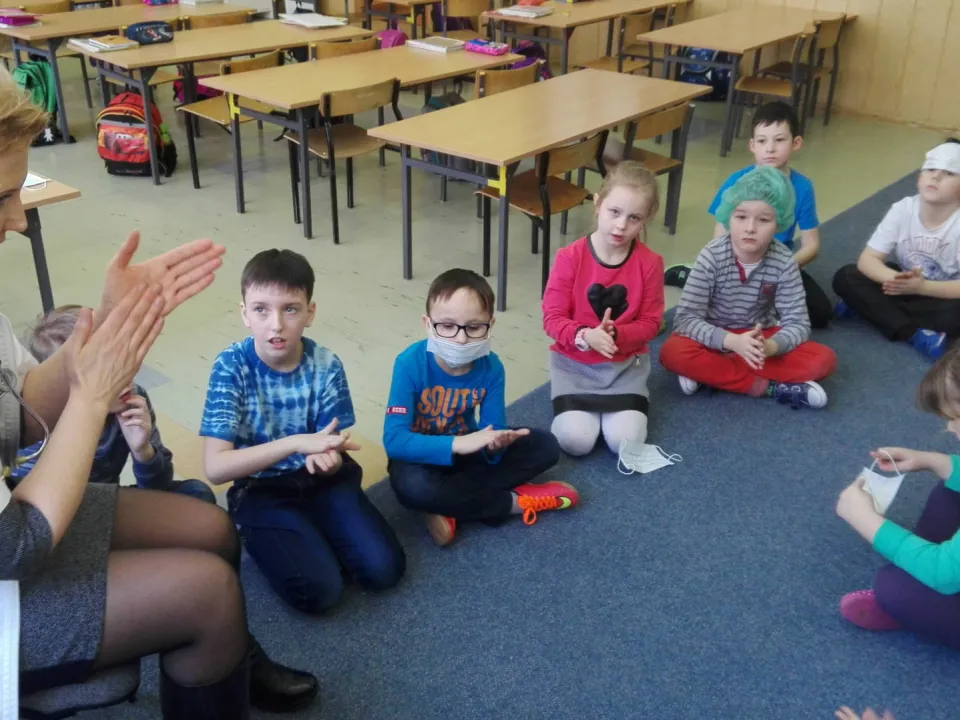 Rodzice prowadzą lekcje w klasie IId — zdjęcie 12