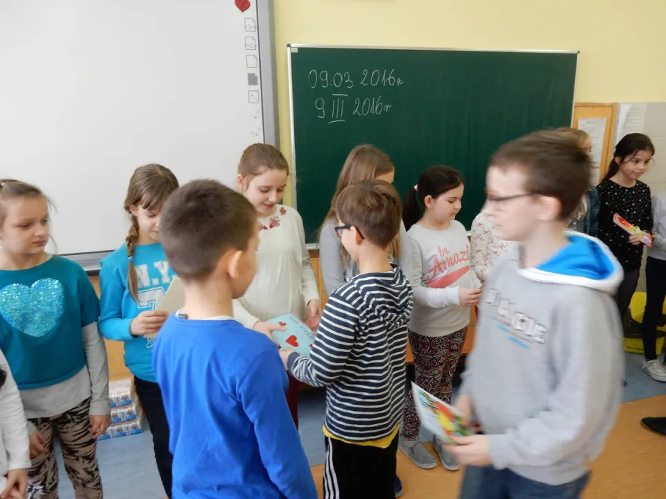 Dzień Kobiet w IIIa — zdjęcie 2