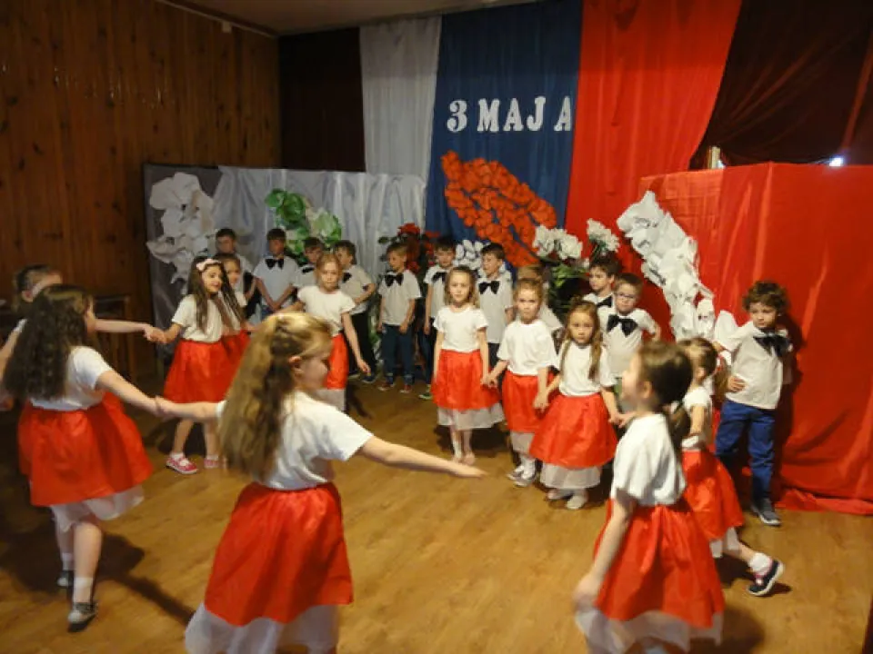 Akademia - Konstytucja 3 Maja — zdjęcie 3