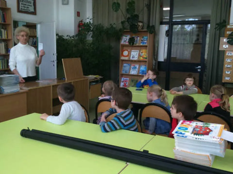 biblioteka — zdjęcie 3