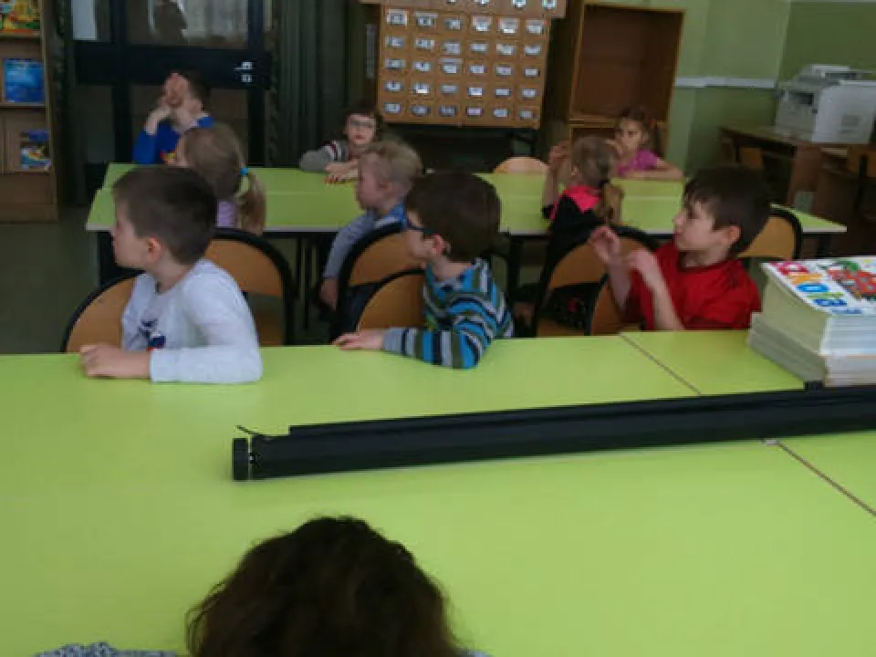 biblioteka — zdjęcie 4