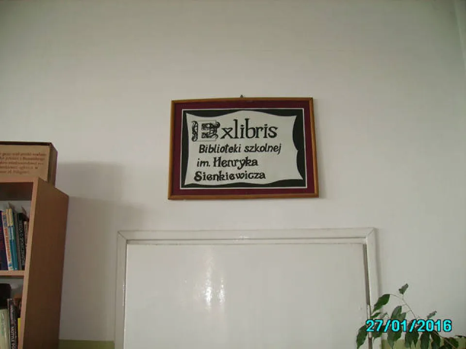 biblioteka — zdjęcie 1