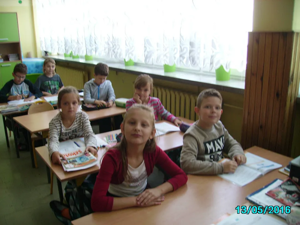 Klasa IIIc wita w nowym roku szkolnym. — zdjęcie 1