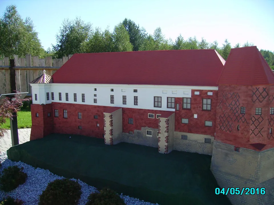 Klasa III C na wycieczce w Zagnańsku, w Kompleksie „Świętokrzyska Polana”. — zdjęcie 26
