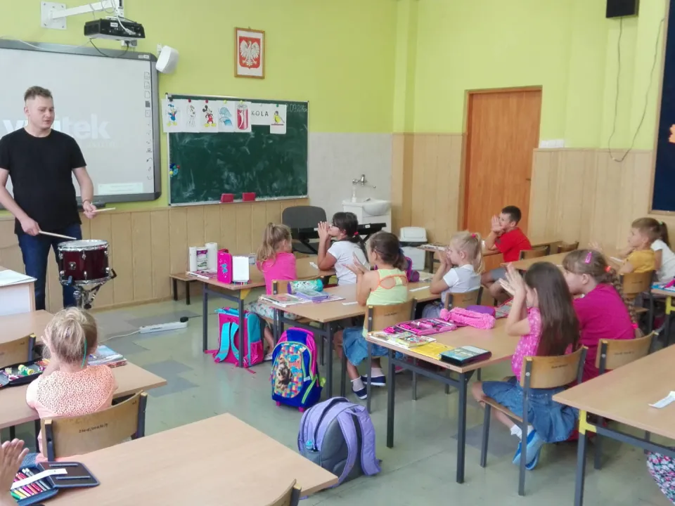 Lekcja muzyki w IIID — zdjęcie 10