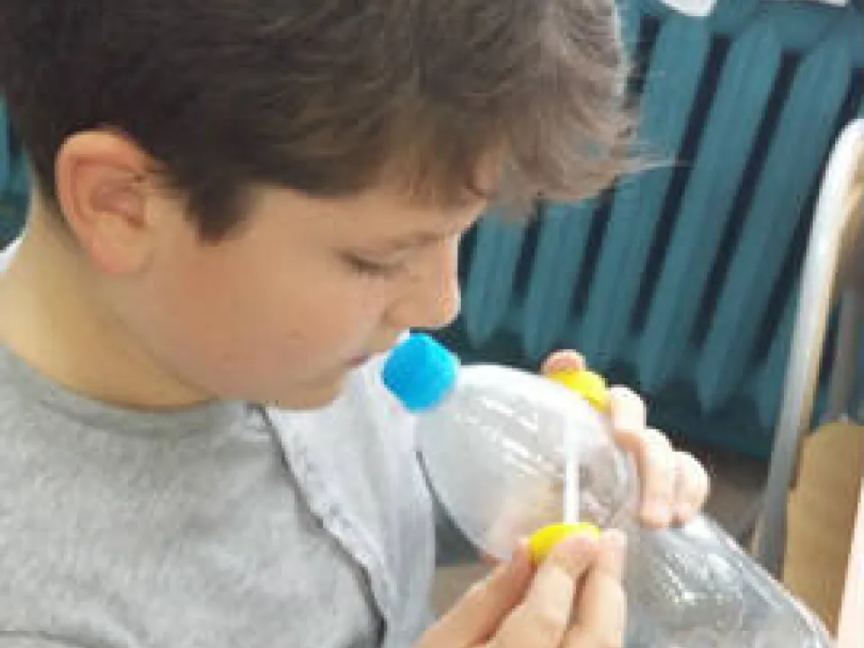 Recyklingowe zabawki na technice — zdjęcie 27