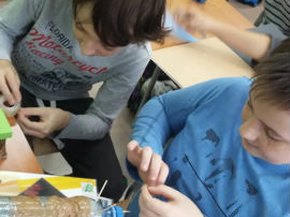 Recyklingowe zabawki na technice — zdjęcie 29