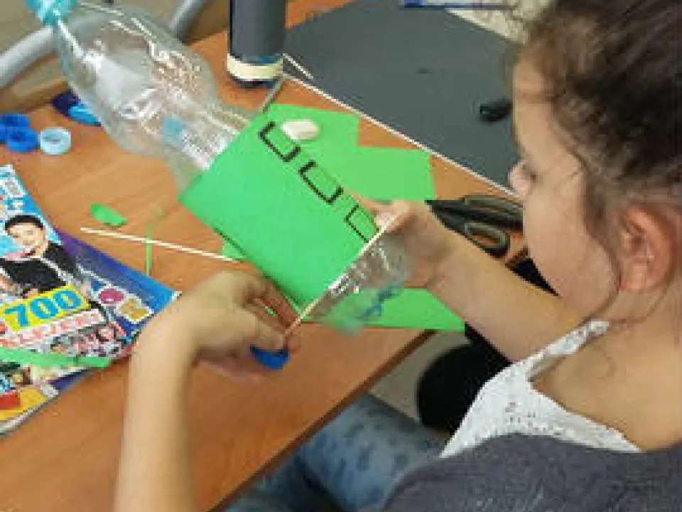 Recyklingowe zabawki na technice — zdjęcie 37