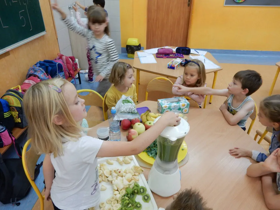 Uczymy się przygotowywać zdrowe przekąski. — zdjęcie 14