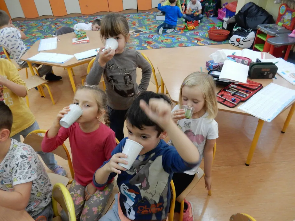 Uczymy się przygotowywać zdrowe przekąski. — zdjęcie 17