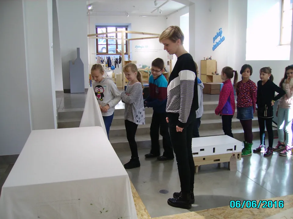 Klasa III C na “Lekcji Desingu” w Institute of Desigin w Kielcach — zdjęcie 7
