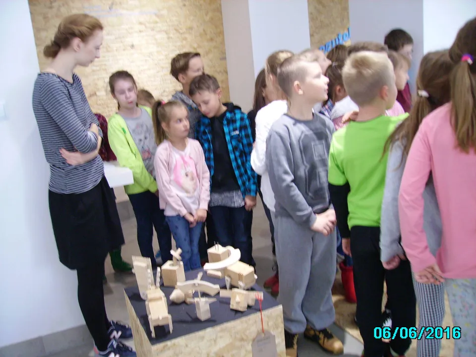 Klasa III C na “Lekcji Desingu” w Institute of Desigin w Kielcach — zdjęcie 8