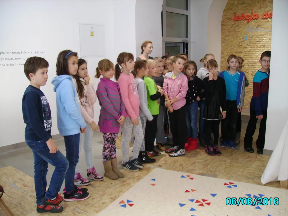 Klasa III C na “Lekcji Desingu” w Institute of Desigin w Kielcach — zdjęcie 9