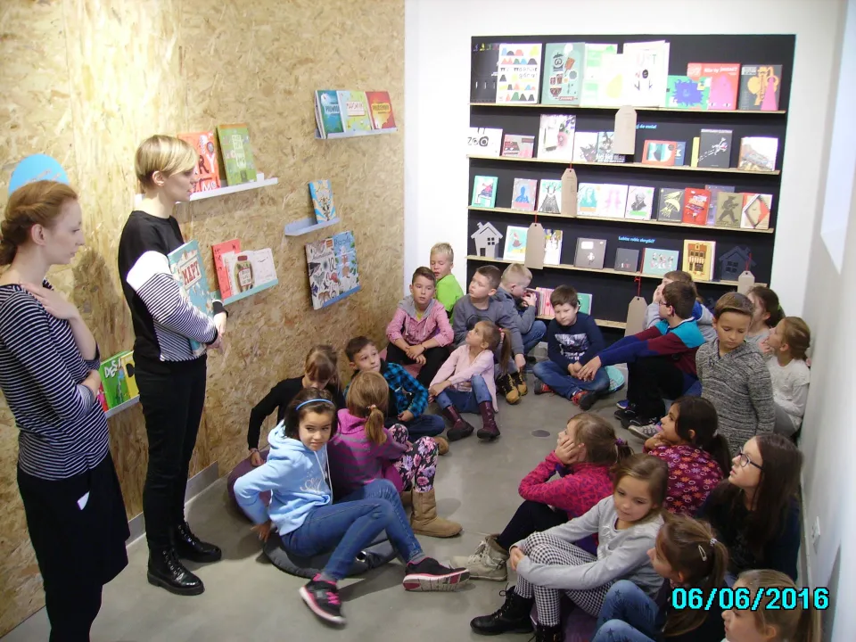 Klasa III C na “Lekcji Desingu” w Institute of Desigin w Kielcach — zdjęcie 29